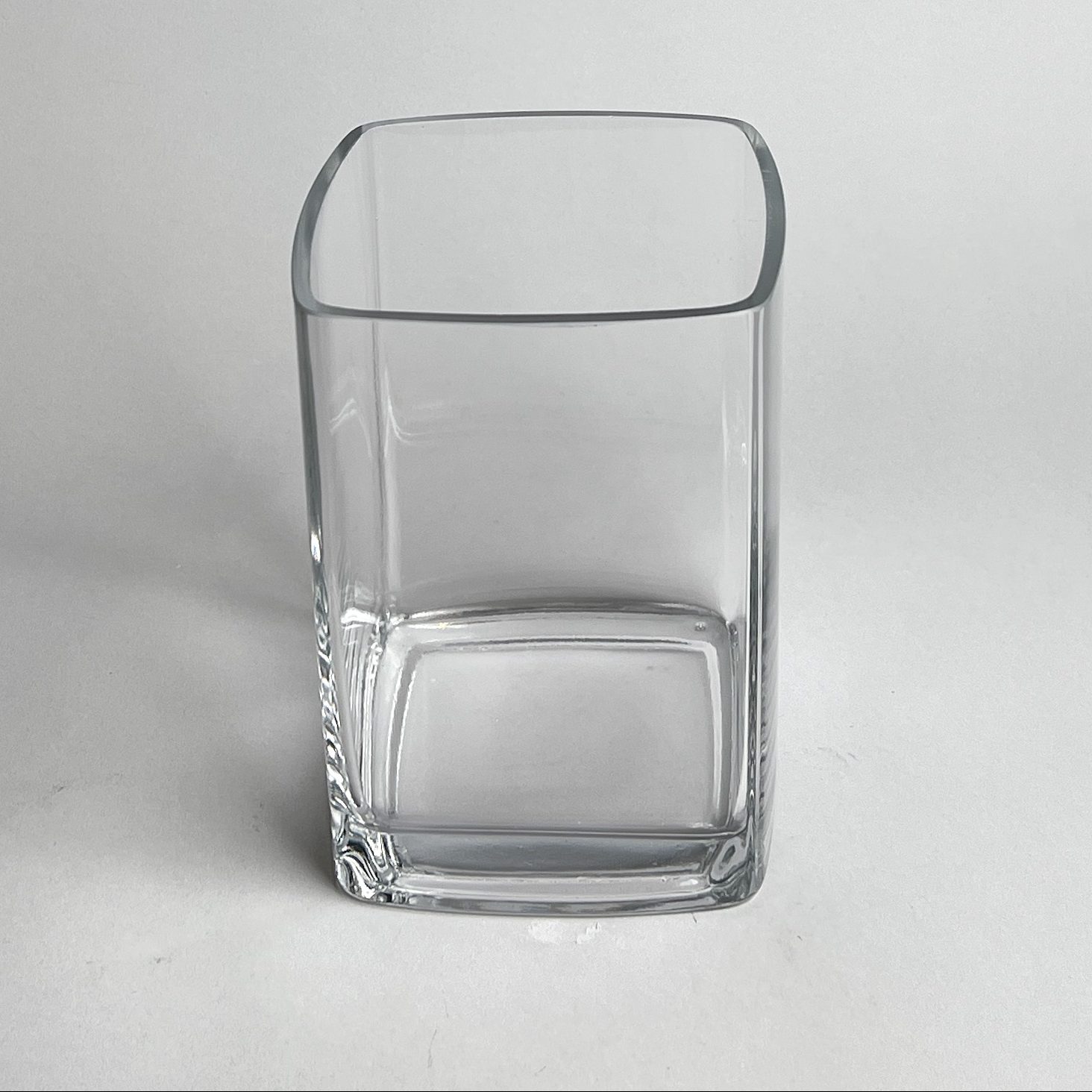 Quadratische Glasvase